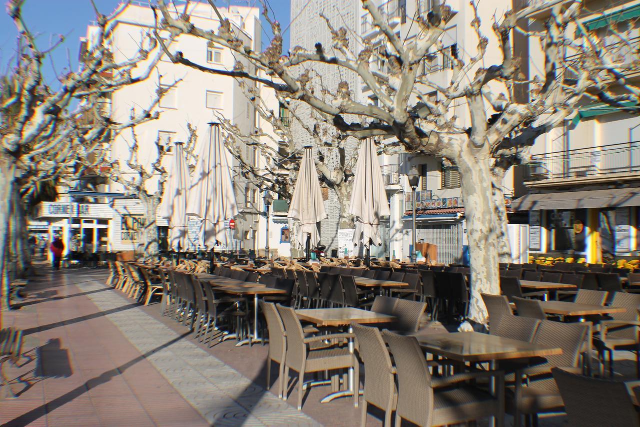 Agi Sant Antoni Roses Exterior photo