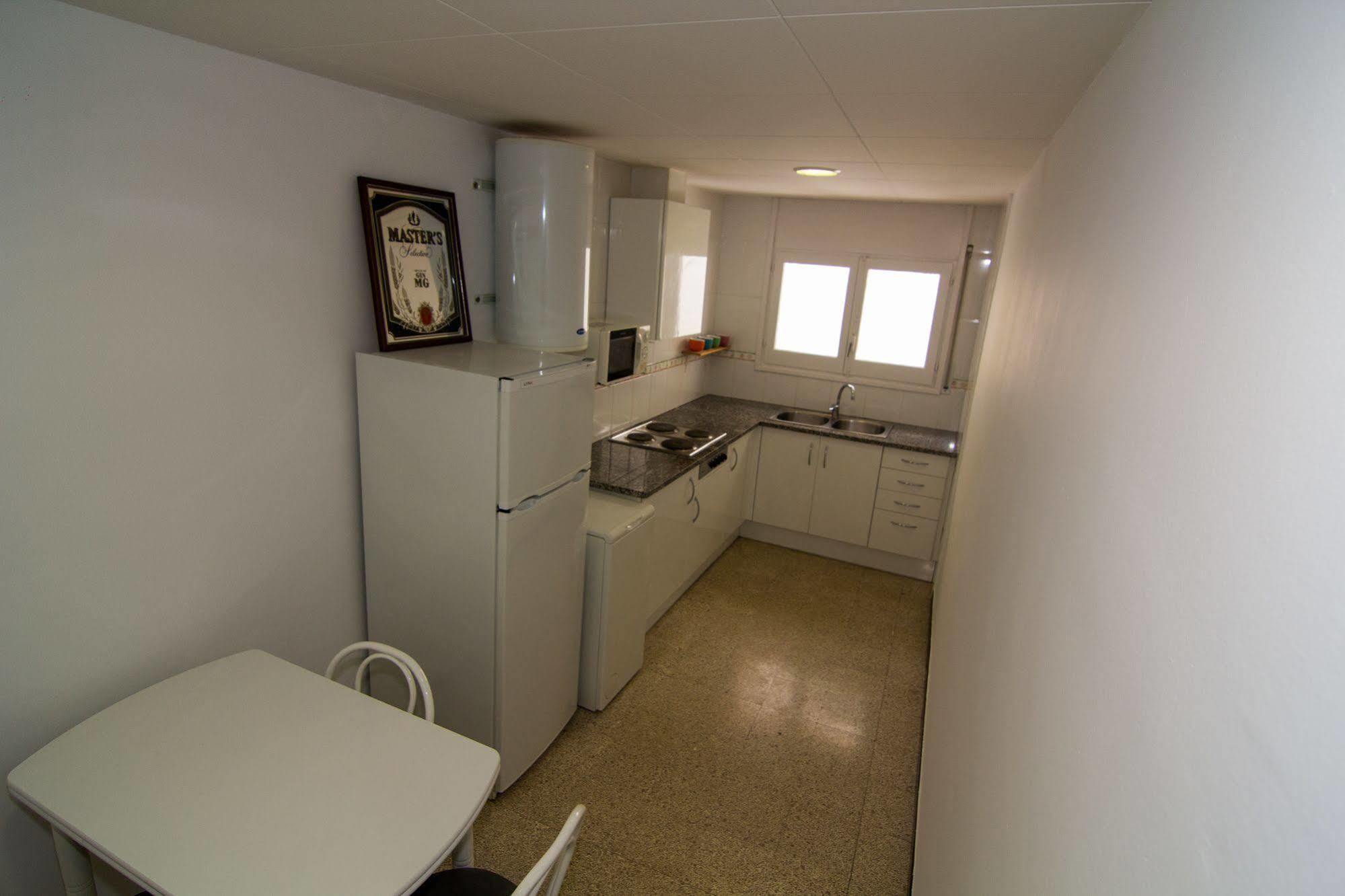 Agi Sant Antoni Roses Exterior photo