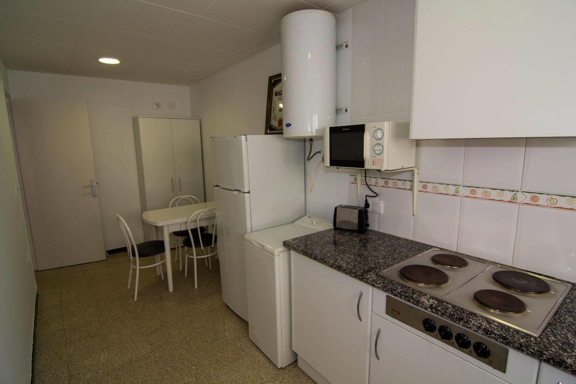 Agi Sant Antoni Roses Exterior photo