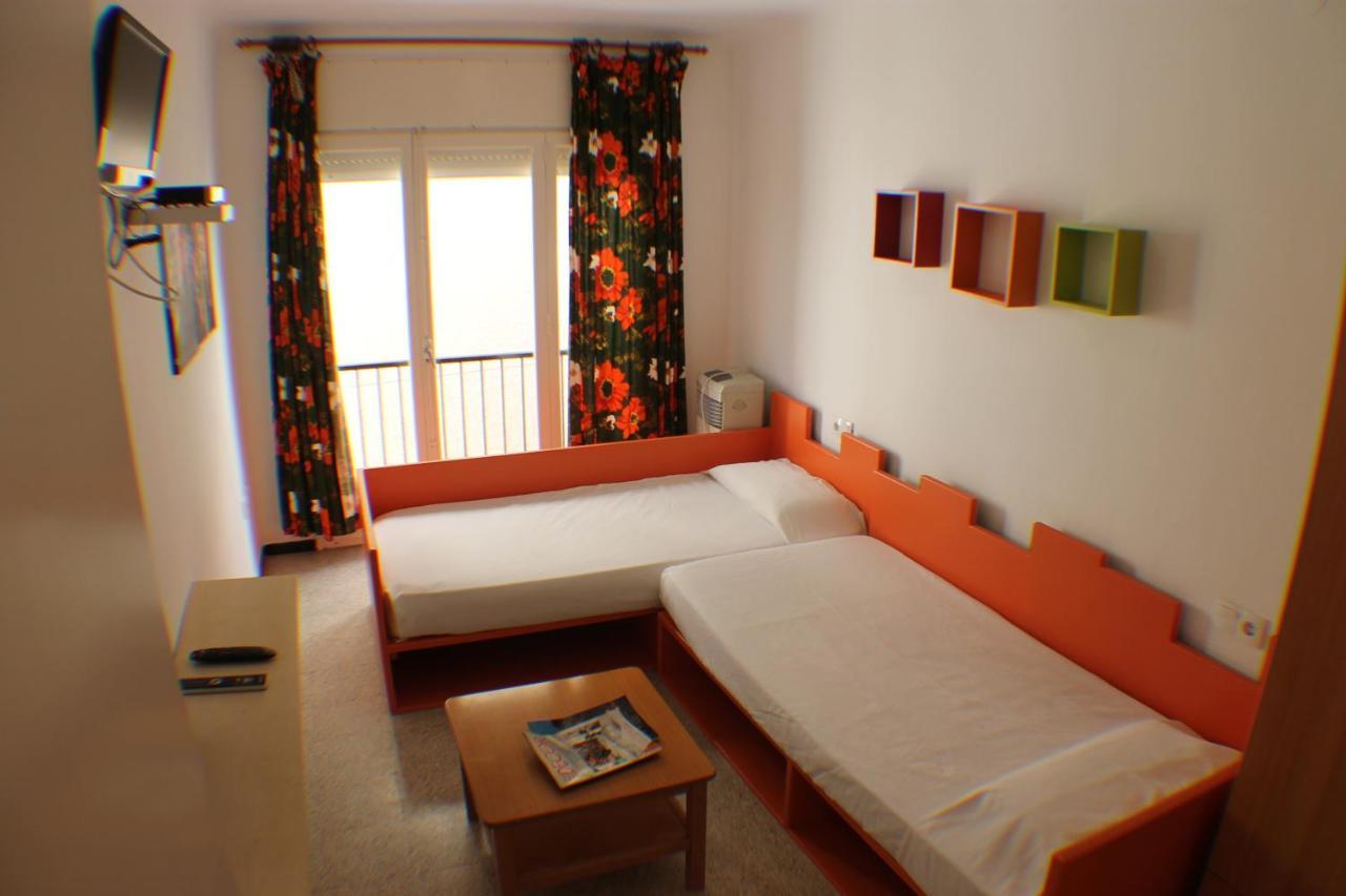 Agi Sant Antoni Roses Exterior photo